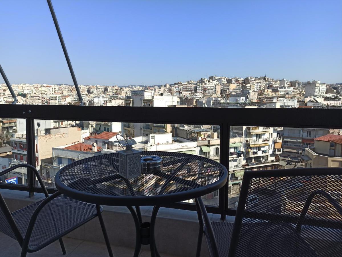 Minimalist Apartments W/ View เทสซาโลนิกิ ภายนอก รูปภาพ