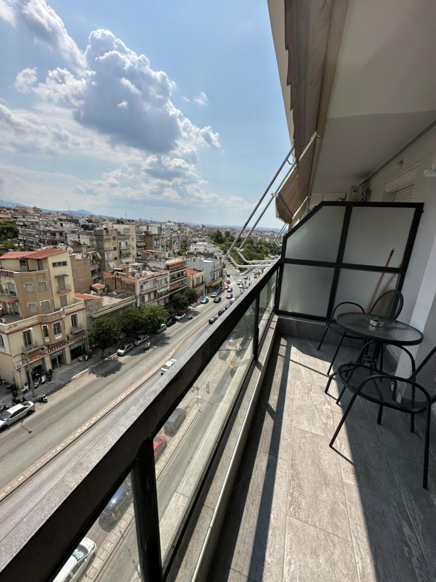 Minimalist Apartments W/ View เทสซาโลนิกิ ภายนอก รูปภาพ